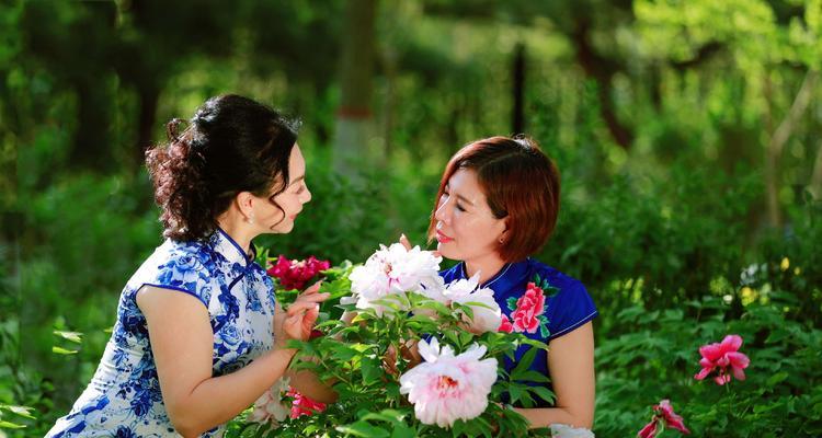 跟牡丹花拍人像怎么拍好看图片大全